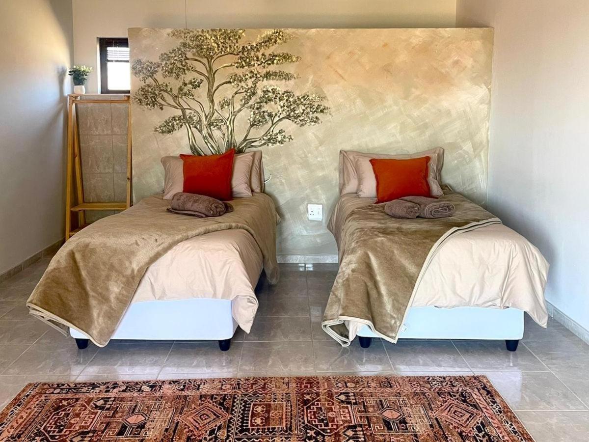 Eden Chalets Windhoek Room photo