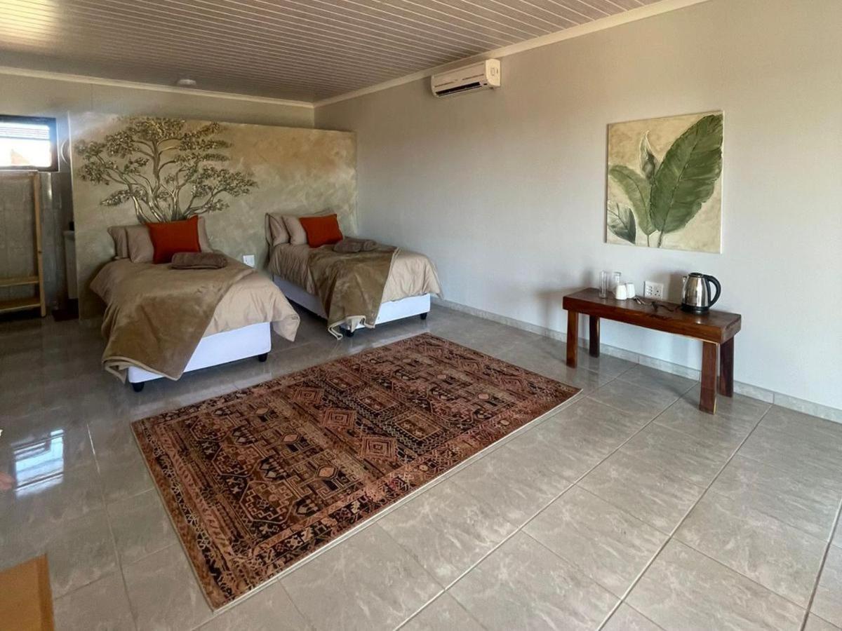 Eden Chalets Windhoek Room photo
