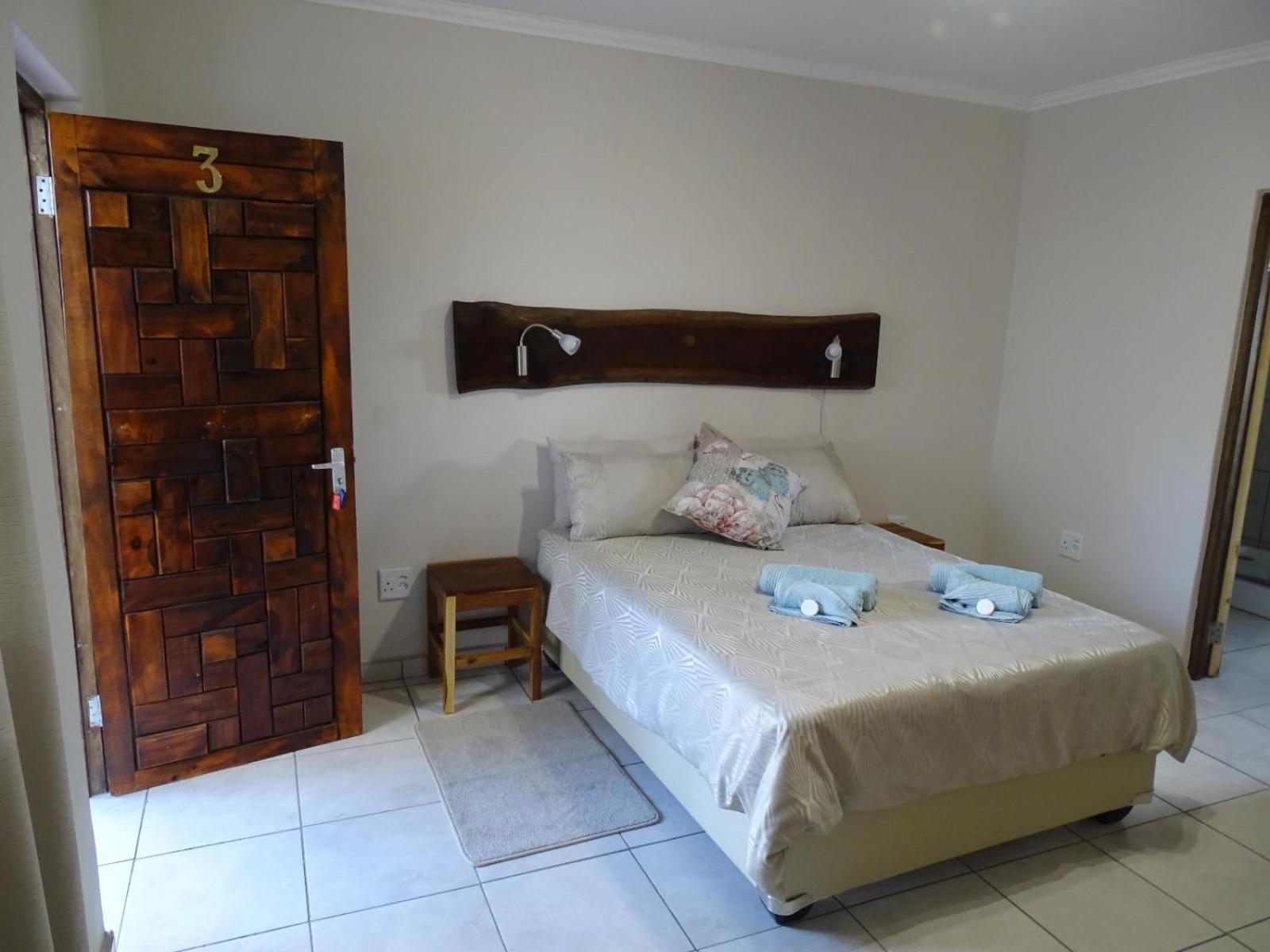 Eden Chalets Windhoek Room photo