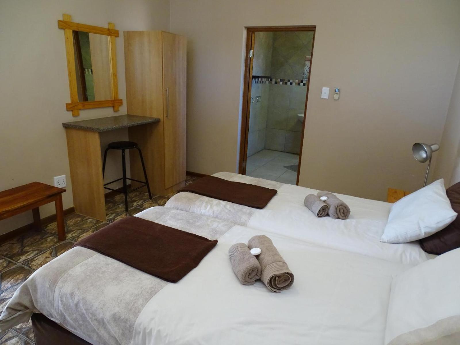 Eden Chalets Windhoek Room photo