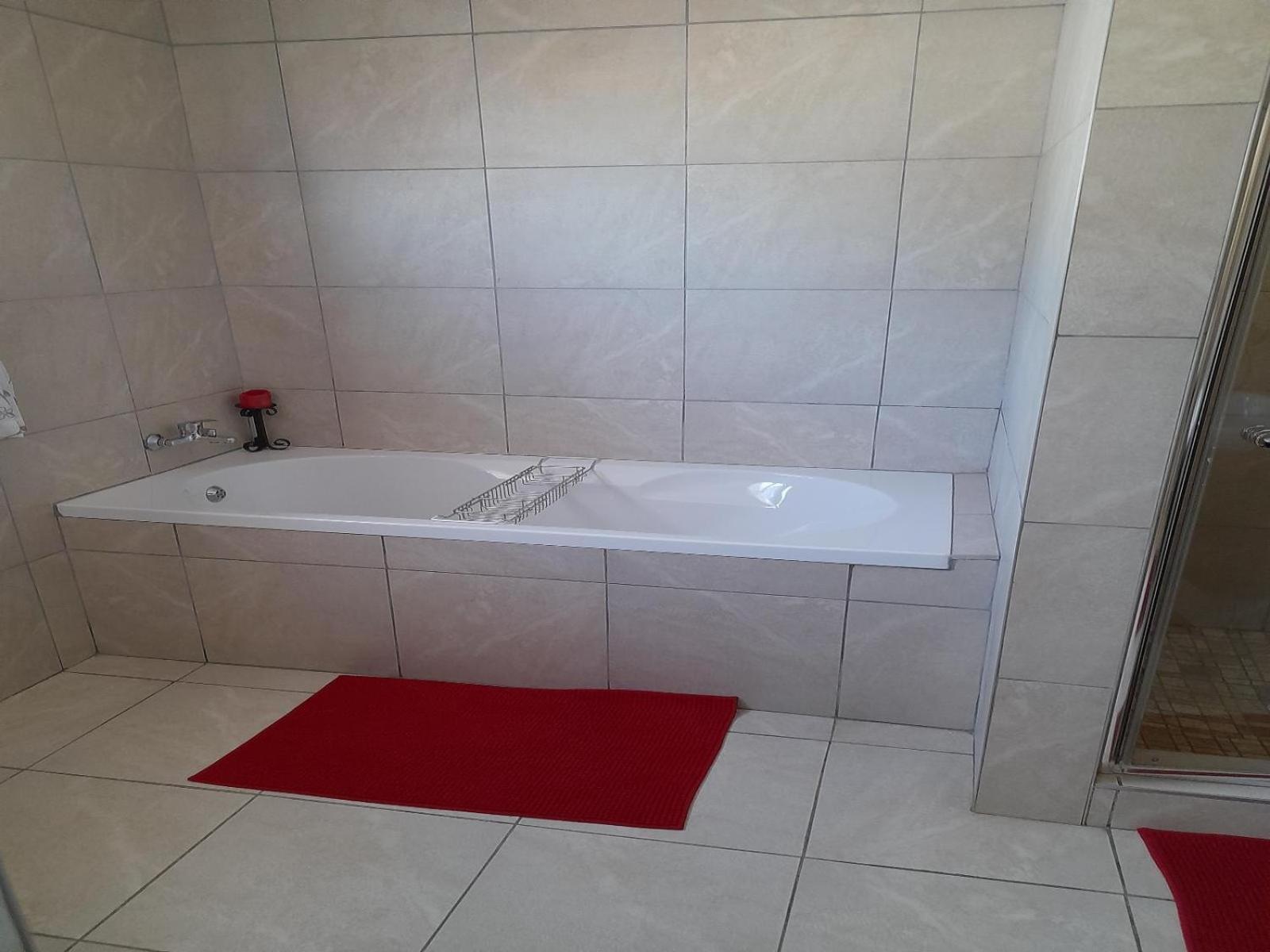 Eden Chalets Windhoek Room photo