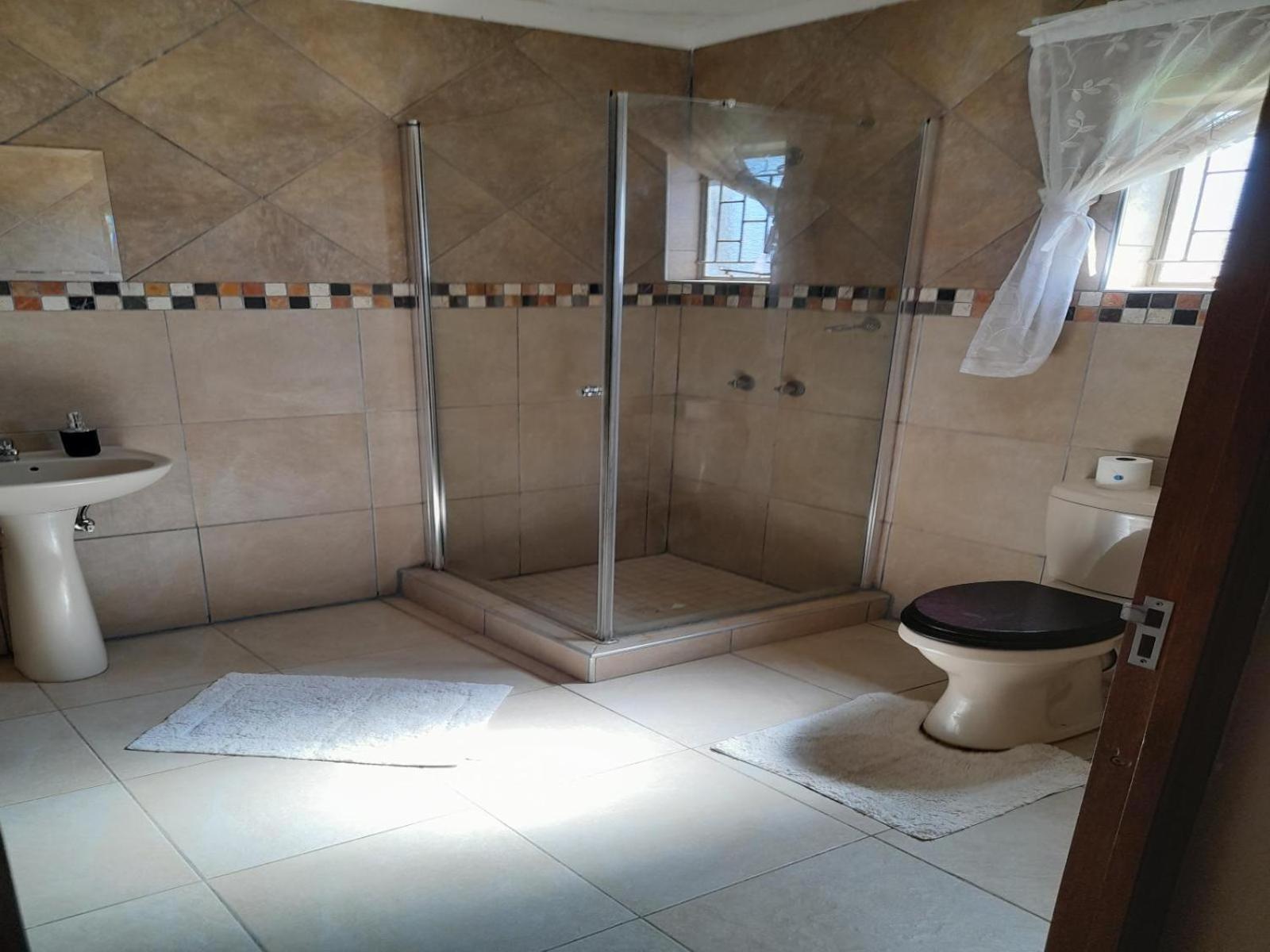 Eden Chalets Windhoek Room photo