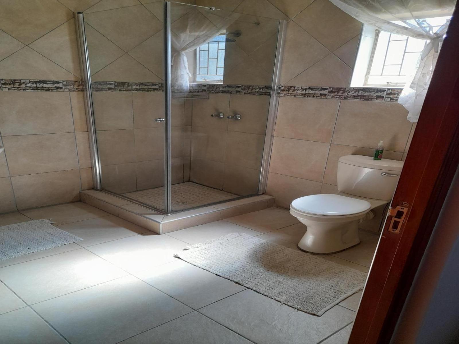 Eden Chalets Windhoek Room photo
